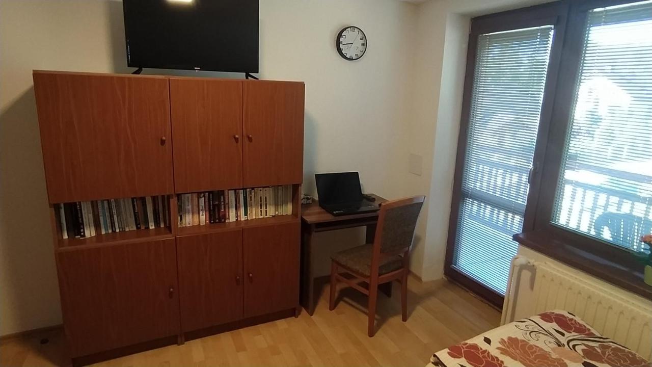 Apartman U Spycharu Bile Policany Exterior photo